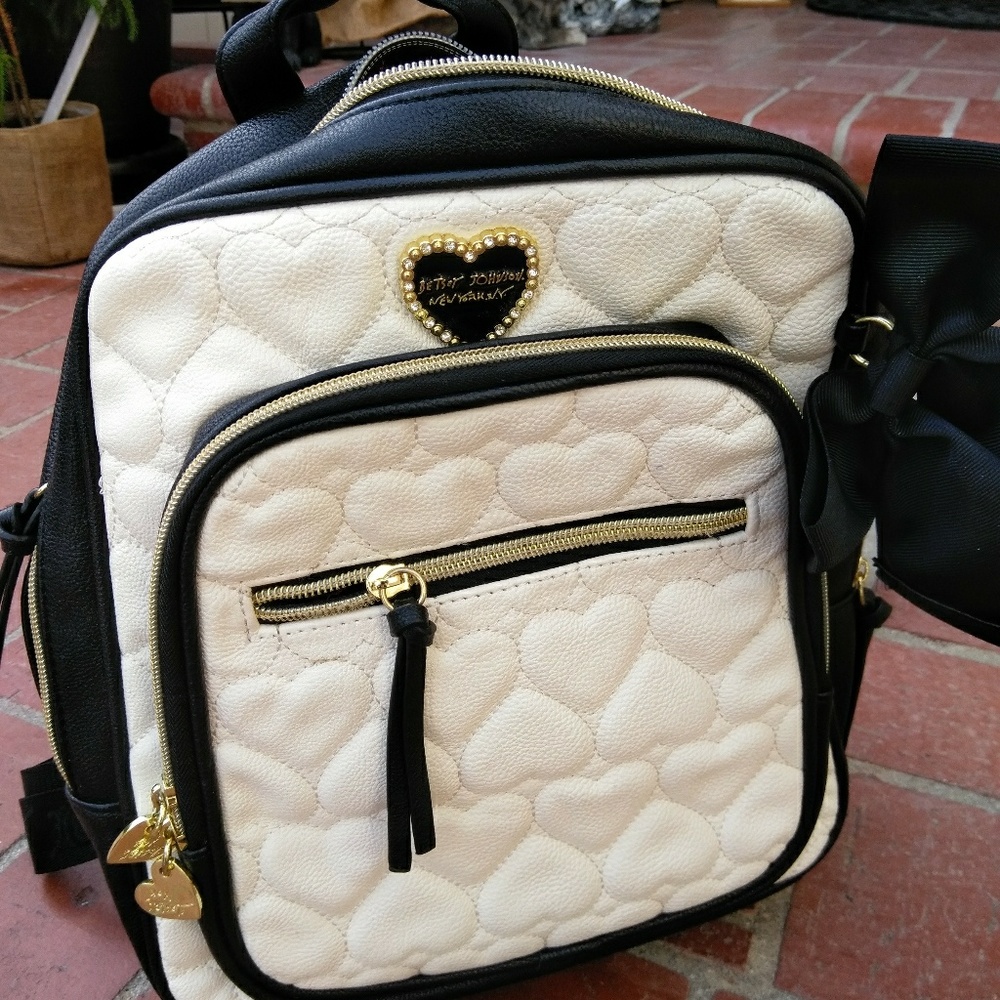 betsey johnson back pack
